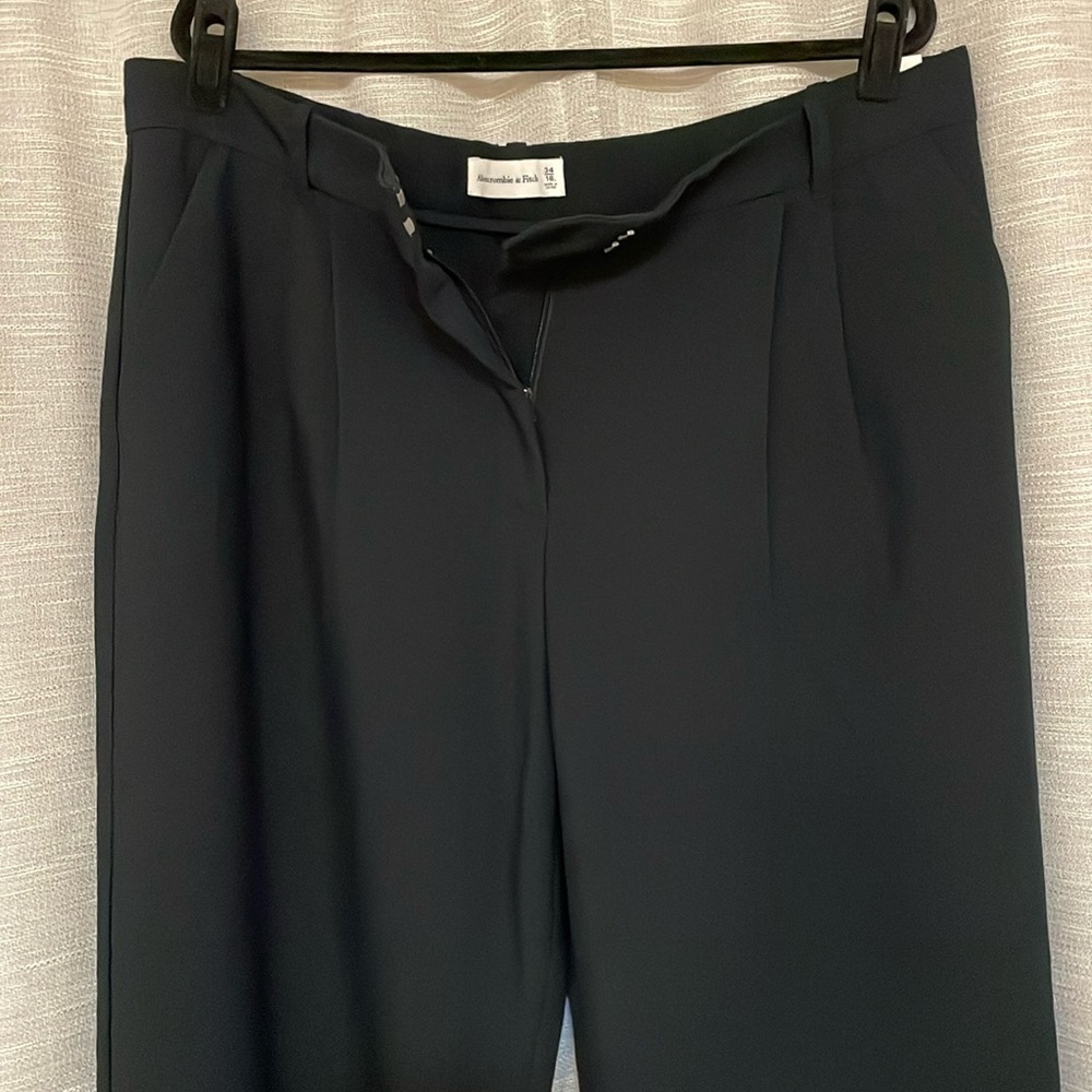 Abercrombie & Fitch - pants - black